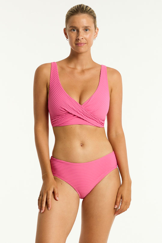 Spinnaker Cross Front Multifit Top - Candy