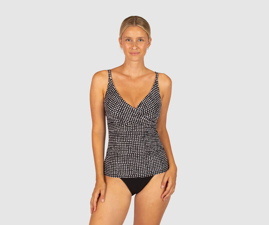 Picnic Point D-E Singlet - Black