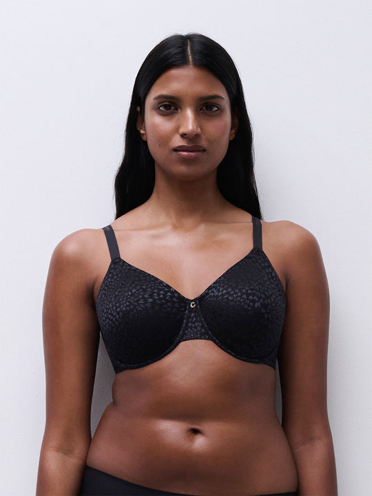 Magique Very Covering Molded Bra - Black